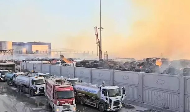 Aydın'da kağıt fabrikasındaki yangın 4'üncü gününde