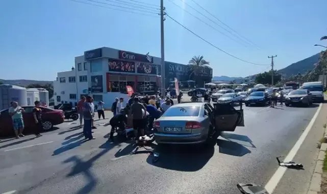 Bodrum&#039;da otomobil ile minibüs çarpıştı: 14 yaralı