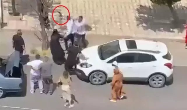 Düğün konvoyundakilerden, 'küfür' uyarısına silahlı ve taşlı saldırı