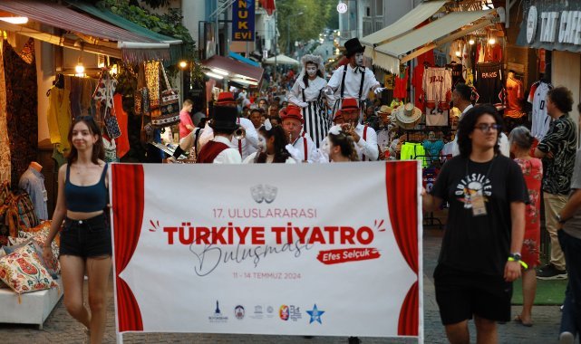 Efes Selçuk Tiyatro ile buluştu: Sanatla, Barışla, Kardeşçe ve Dostça geleceğe adım atmaya devam edeceğiz