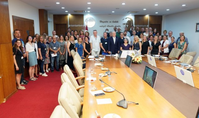 Ege Üniversitesi Rektörü Prof. Dr. Budak akademisyenlerle bir araya gelmeye devam ediyor