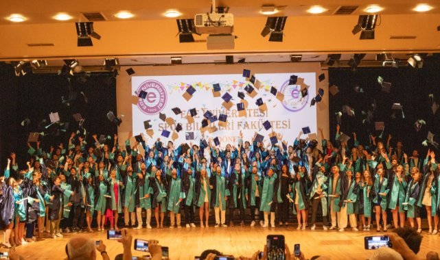 EÜ Spor Bilimleri Fakültesinde mezuniyet coşkusu
