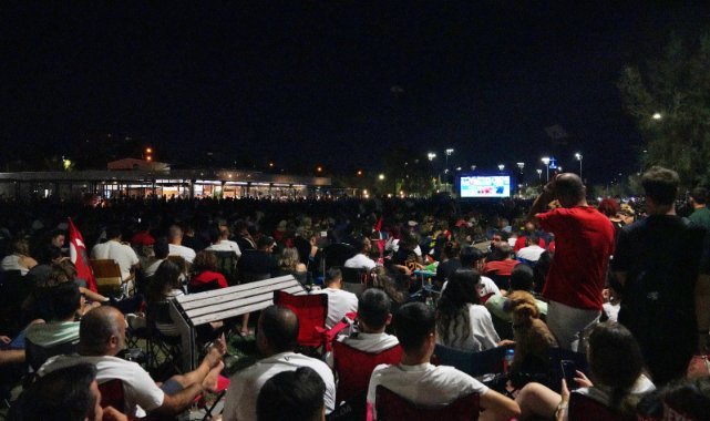 Futbol tutkusu İzmir'i sardı