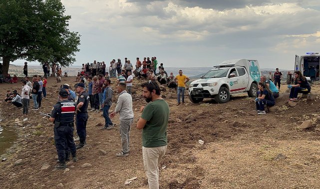 Gaziantep’te serinlemek için suya giren 3 kişiden 1’i boğulurken, 2 kişiyi arama çalışmaları sürüyor