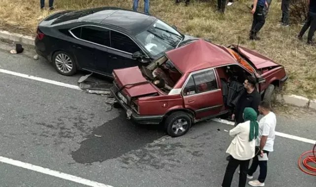 Gümüşhane'de otomobiller çarpıştı; çift öldü, 3 torun yaralı