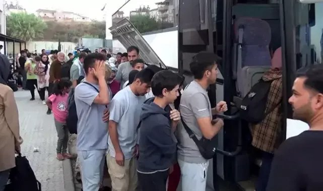 Güzel yaşam için 'hedef ülke' Türkiye'de, 20 yılda 2,6 milyon düzensiz göçmen yakalandı