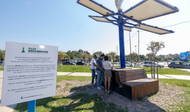 İzmir’de güneş ağaçları ile şarj dönemi başladı