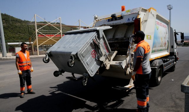 Karşıyaka’da çöpünü sokağa atana ceza yolda