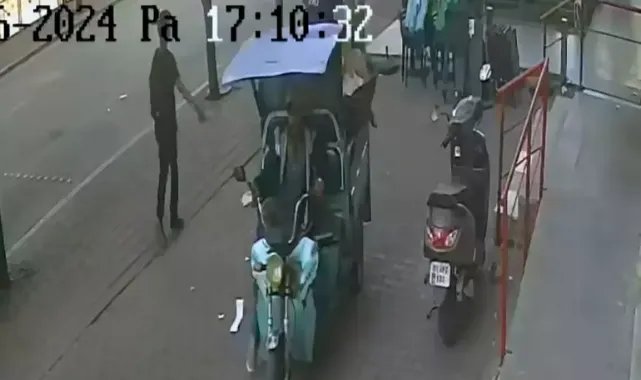 Kasadaki kağıt toplayıcısını fark etmeyip, motosikleti çaldılar