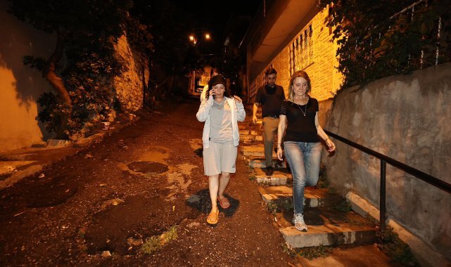 Konak’ta yara sarma mesaisi: Belediye ekipleri tüm imkanlarıyla sahada