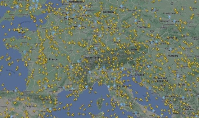 Küresel yazılım sorunu nedeniyle oluşan hava trafiği yoğunluğu kaydedildi