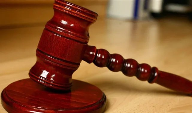 Mahkemeden 'nafaka' kararı; emekli baba üniversiteli kızına 8 bin TL nafaka ödeyecek