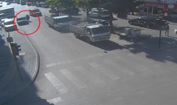 Mini etek giymekle suçlayıp, cep telefonunu kontrol etmek istediği eşi ile eniştesini vuran sanığa 5 yıl hapis