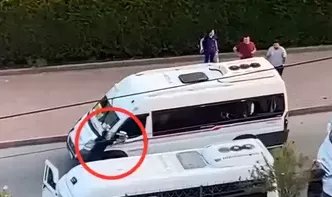 Minibüs şoförlerinin yolcu kavgası