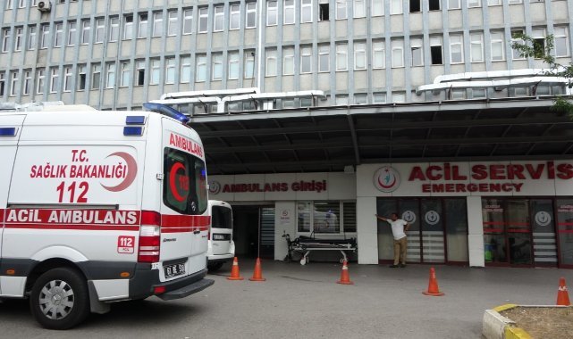 Rapor alamayınca motosiklet kaskı ile doktoru darp edip dizini kırdılar
