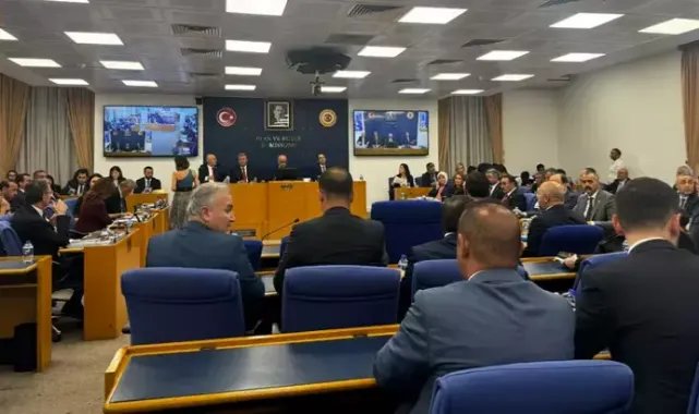 Sokak hayvanları teklifinin ilk 3 maddesi komisyonda kabul edildi