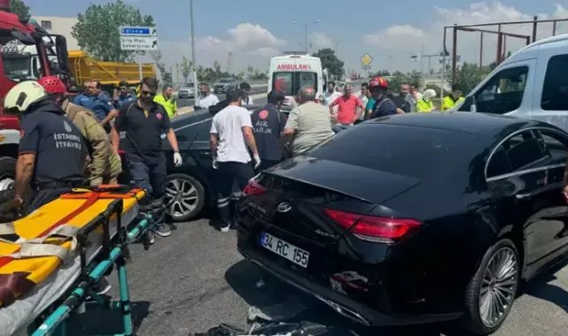 Tuzla'da kavşağa giren otomobil kaza yaptı: 2'si çocuk 3 yaralı