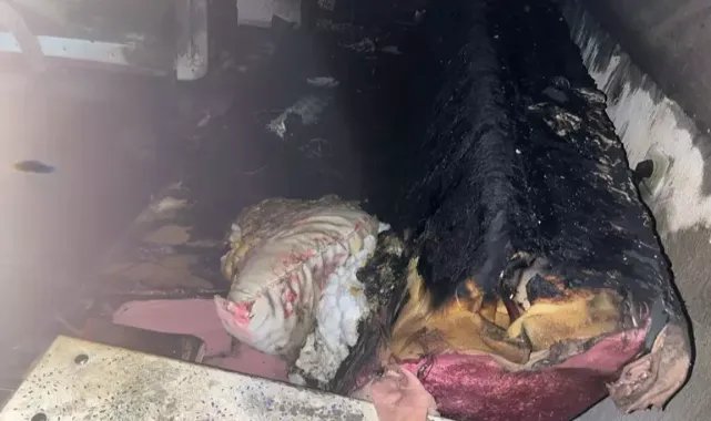 Yangında dumandan etkilenen kişi, itfaiye erinin suni teneffüsüyle hayata döndü