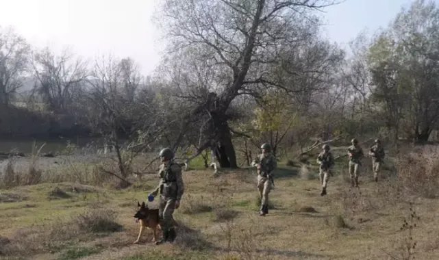 Yunanistan'a kaçmaya çalışan 9 terör şüphelisi yakalandı