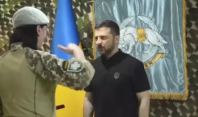 Zelenski, Harkiv’de komuta merkezini ziyaret etti