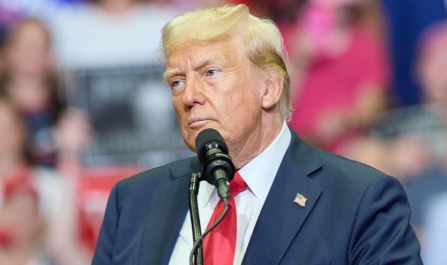 ABD Başkan Adayı Trump, Demokrat rakibi Harris’i hedef aldı