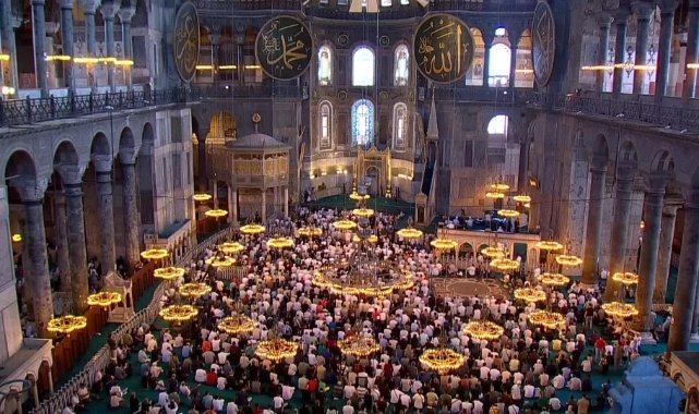 Ayasoyfa Camii’nde Haniye için gıyabı cenaze namazı kılındı