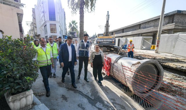 Başkan Tugay Buca’da sürdürülen İZSU çalışmalarını inceledi