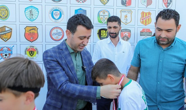Bayraklı’daki futbol turnuvasında muhteşem final