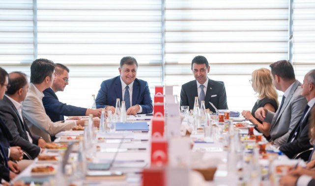 Bayraklı’nın sorunları masaya yatırıldı