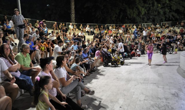 Çamdibi Atatürk Parkı'nda yaz konseri