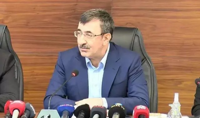 Cevdet Yılmaz: Yüzde 50'nin altına inen enflasyon oranları görmeyi bekliyoruz
