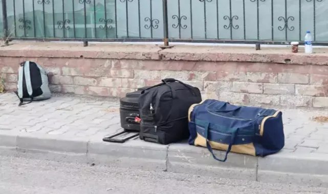 Cezaevi firarisi koca, çocuklarının yanında eşini bıçakladı