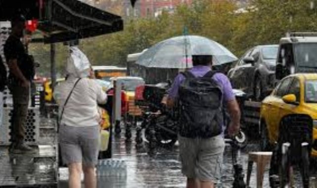 İstanbul’da sağanak yağış etkili oluyor