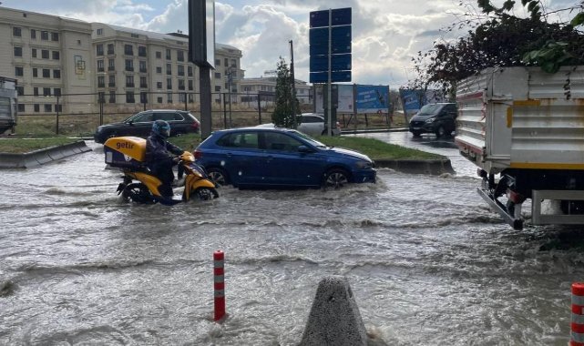 İstanbul’da sağanak yağış etkili oluyor