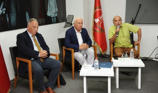 ‘İzmir Baba’ Sancar Maruflu, Karşıyaka’da özlemle anıldı