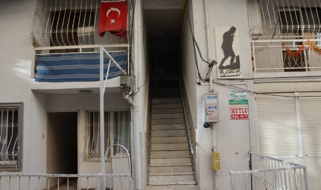 Kiracıya dehşeti yaşatan firari saldırgan ve yanındaki annesi yakalandı