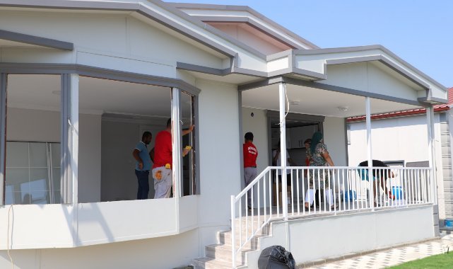 Menderes’te Hobi Bahçeleri Yıkılıyor