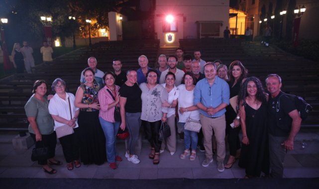 “Müjdat Gezen Bir Sevgi Belgeseli” Sanathane’de İzmirlilerle buluştu