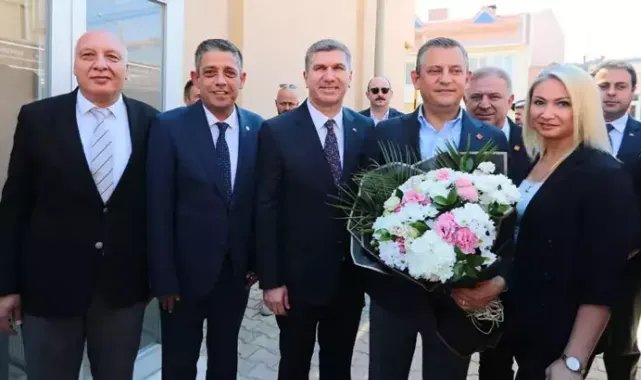 Özgür Özel: Garibandan oy alarak geldiler, şimdi köylüye dönüp bakmıyorlar