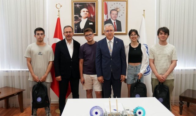 Rektör Prof. Dr. Budak EÜ’yü dereceyle kazanan öğrencileri ağırladı
