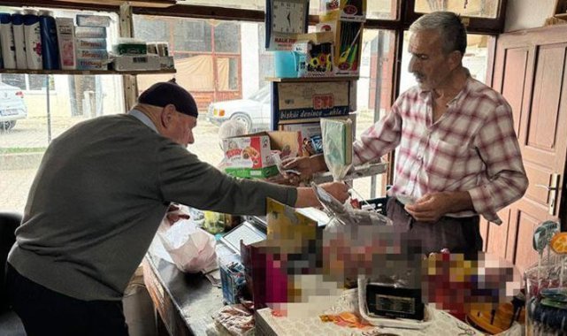 42 yıldır bakkal işletiyor, yaşını öğrenen ‘maşallah’ diyor