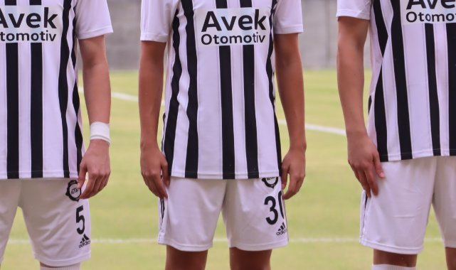 Altay'da Yunus Efe Sarıkaya, ilk profesyonel maçına çıktı