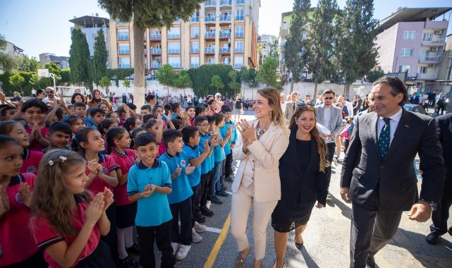 Başkan Mutlu İlköğretim Haftası’nı öğrencilerle birlikte kutladı