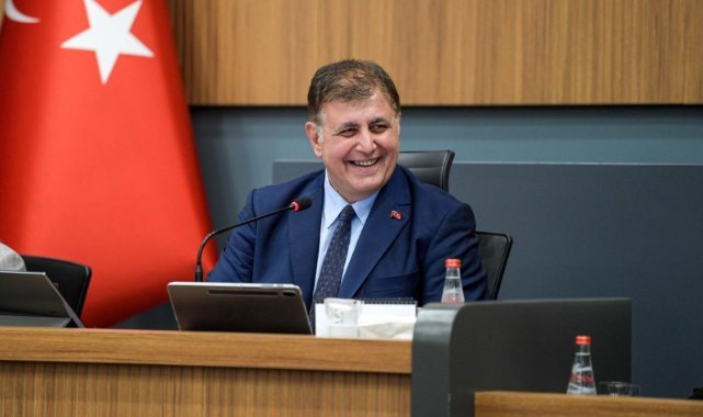 Başkan Tugay: Saygı ve bağlılıkla şehrimize hizmet edeceğiz