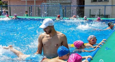 Bayraklı’da yaz spor okullarına büyük ilgi 19 kursa 4 bin 200 kişi katıldı 