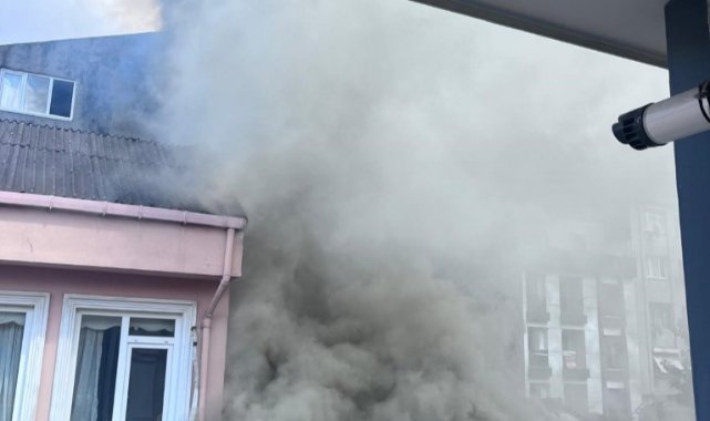 Beyoğlu’ndaki yangında can pazarı yaşandı