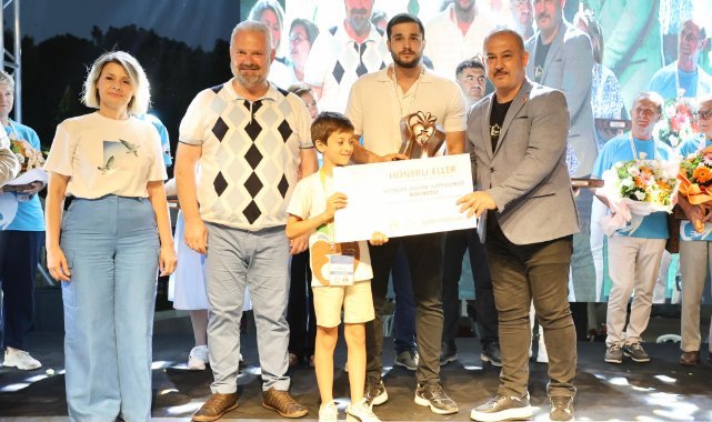 Bu Gurur tüm Menemen'in