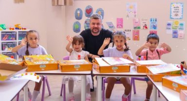 Buca Belediyesi’nden miniklere ücretsiz eğitim seti