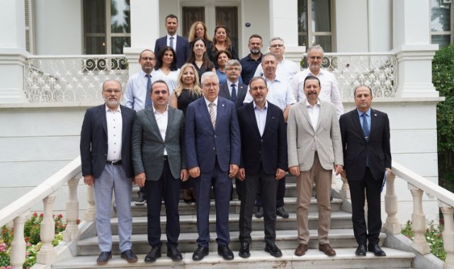 Ege Üniversitesinde İzmir Körfezi'ndeki çevresel sorunların çözümü ile ilgili toplantı yapıldı