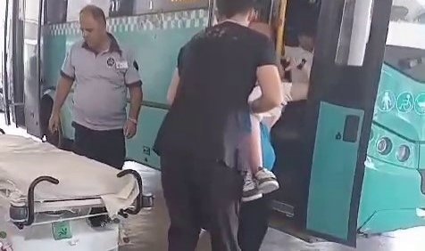 Erzurum’da bir halk otobüsünde fenalaşan kadını şoför acile servise yetiştirdi